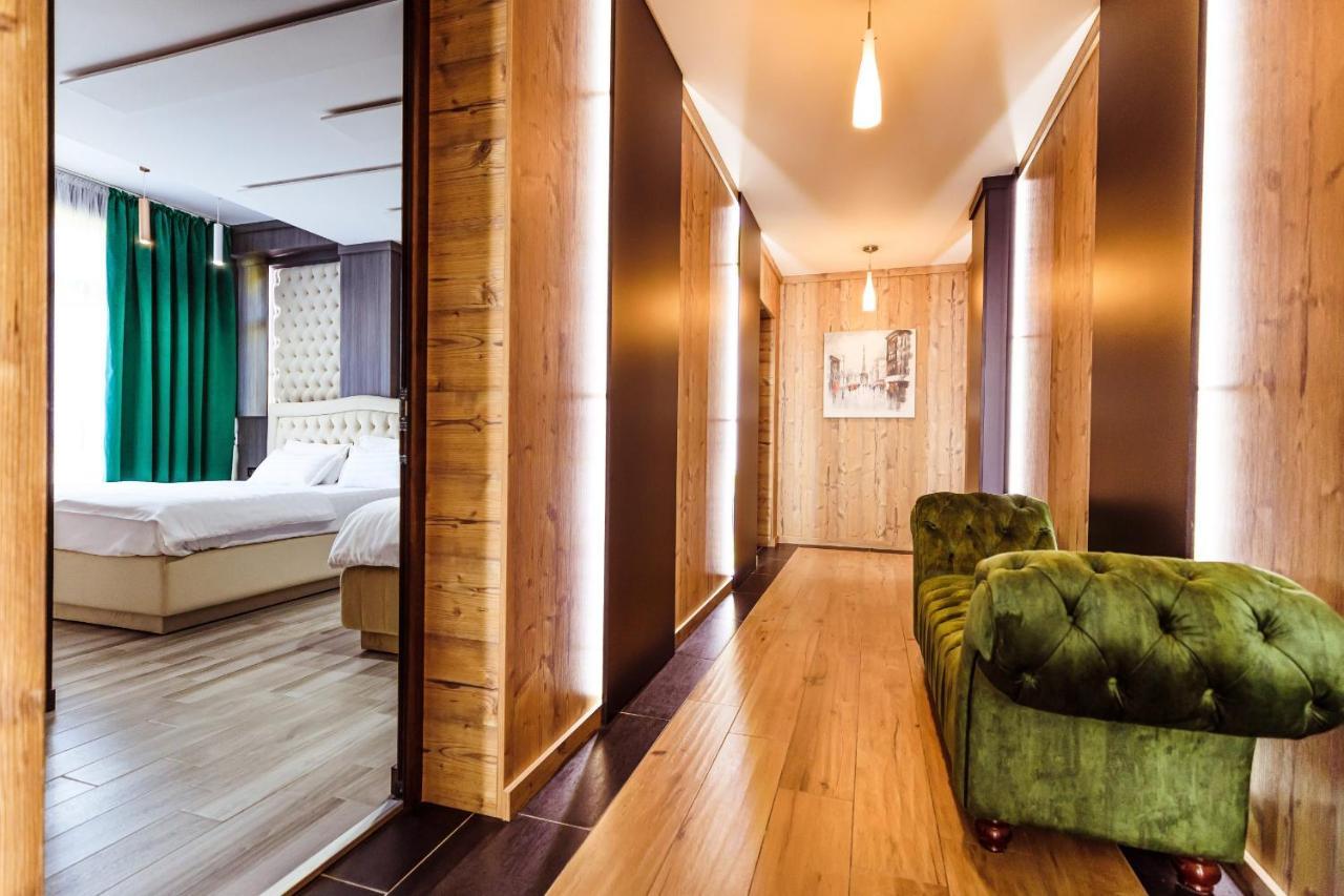 L'Invidia Hotel Novaci-Straini Ngoại thất bức ảnh
