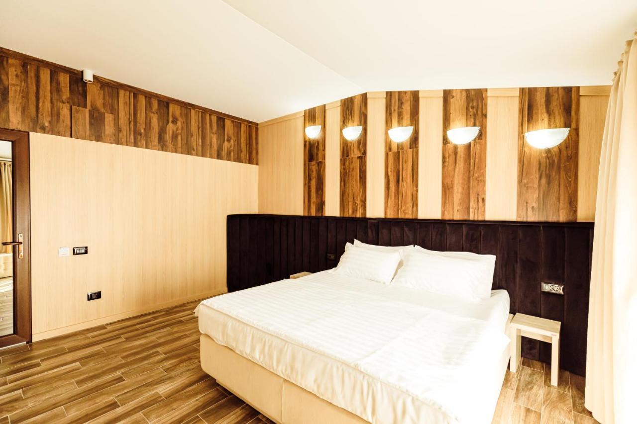 L'Invidia Hotel Novaci-Straini Ngoại thất bức ảnh